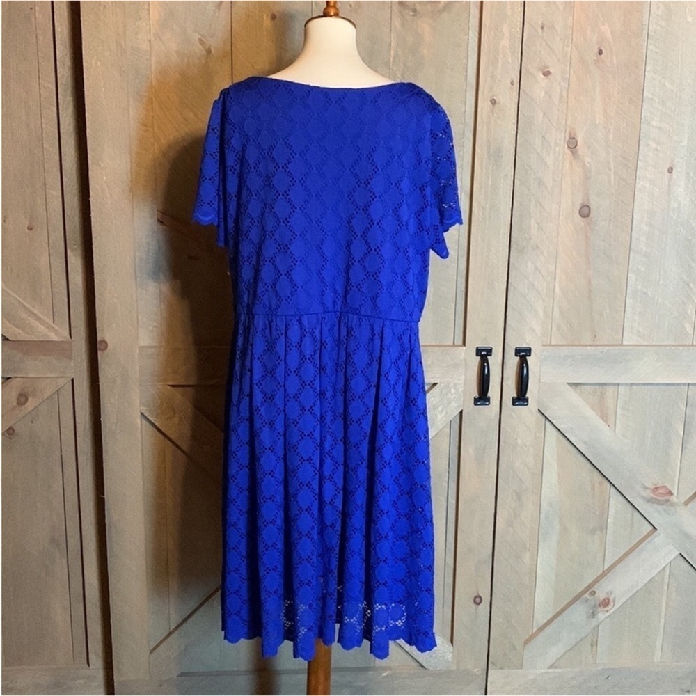 RN Studio by Ronni Nicole cobalt blue eyelet lace dress Size 2X - Picture 3 of 11